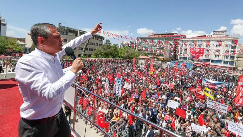 Özgür Özel’den Çarpıcı Açıklama: Silah Bırakma Çağrısıyla İlgili Destek Veriyoruz