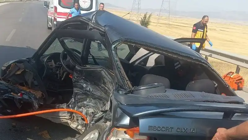 Gaziantep'te Feci Trafik Kazası: 1 Kişi Hayatını Kaybetti, 1 Yaralı