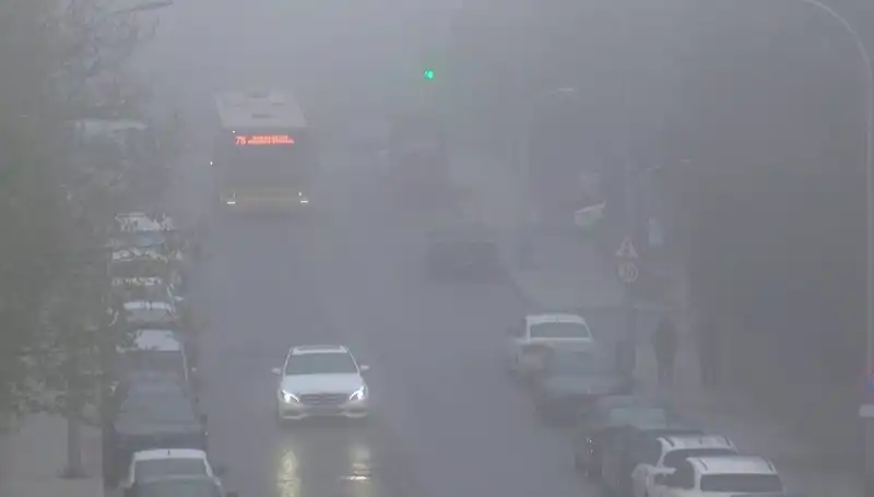 İstanbul’da Görüş Mesafesini Düşüren Sis Panik Yarattı