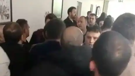 Karamürsel Belediyesi İhalelerinde Çatışma: Kavga ve Tartışmalar Gündemde