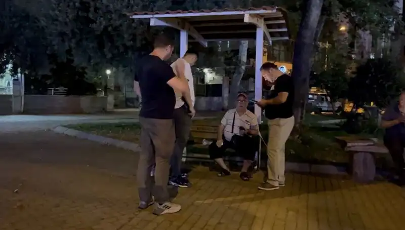 Kısmı Görme Kaybı Olan Adamın Telefonunu Çalma İhmal Edilmeyecek Bir Olay