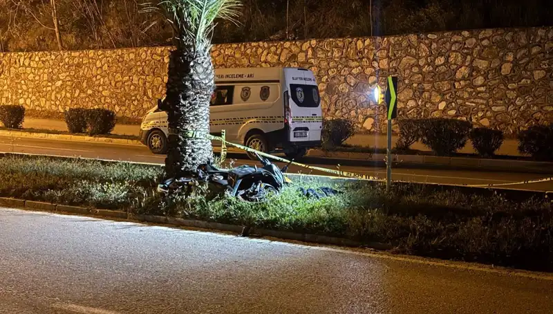 Motosiklet Kazası: Genç Tıp Öğrencisi Hayatını Kaybetti