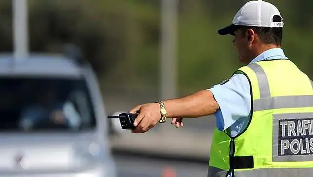 Drift Atarak Trafiği Tehlikeye Soktu: Ehliyetsiz Sürücüye Şok Ceza!