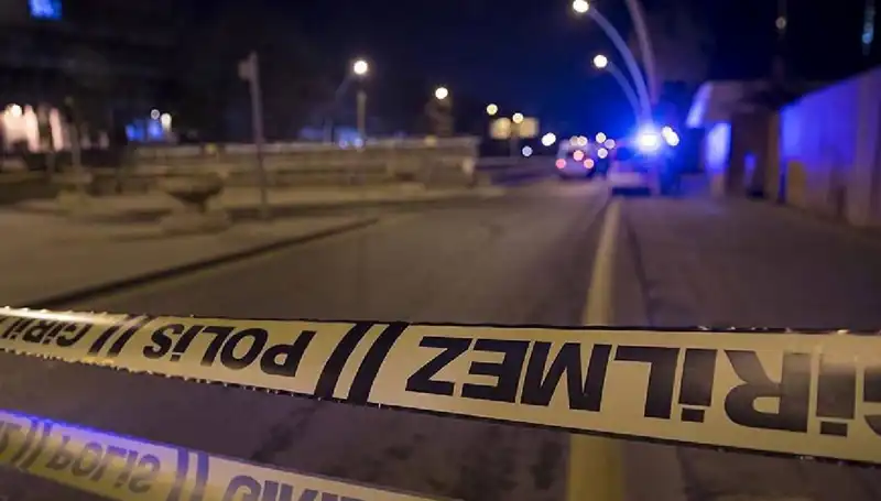 Feci Kaza: Pikap Kanala Devrildi, Baba ve İki Kızı Hayatını Kaybetti