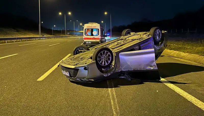 Kuzey Marmara Otoyolu'nda Feci Kaza: İki Otomobil Çarpıştı, Yaralılar Var