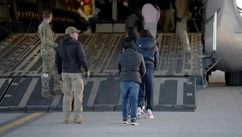 Kosova, ABD'den Sınır Dışı Edilecek Göçmenler İçin Sıcak Bir Sığınak Olmayı Teklif Ediyor