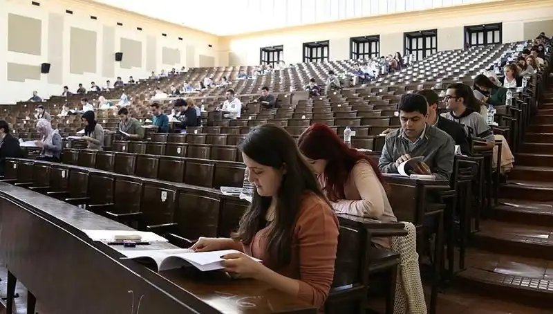 Üniversite Kayıtları İçin Son Gün: Hangi Belgeler Gerekli?