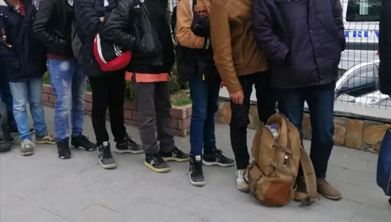 Edirne'de 10 Düzensiz Göçmen Operasyonu: Sınır Güvenliği Artıyor