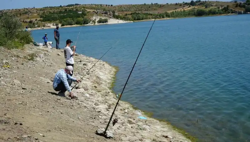 Kafesler Patladı! Barajda Yaşanan Büyük Kaçış Vatandaşları İhya Etti