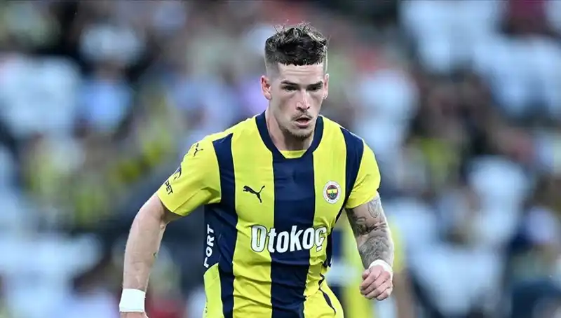 Ryan Kent, Yeni Takımıyla Futbol Dünyasında Yeni Bir Maceraya Atılıyor
