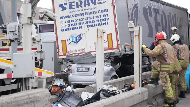Bayram Tatilinde Trafikte 72 Kişi Hayatını Kaybetti: Nedenleri ve Önlemler