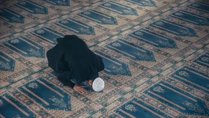 Cuma Namazı Saati Belirlendi: Cuma Namazı Nasıl Kılınır?