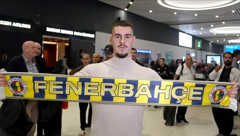 Fenerbahçe'den Sürpriz Hamle: Mimovic'in Lisansı Çıkarıldı!