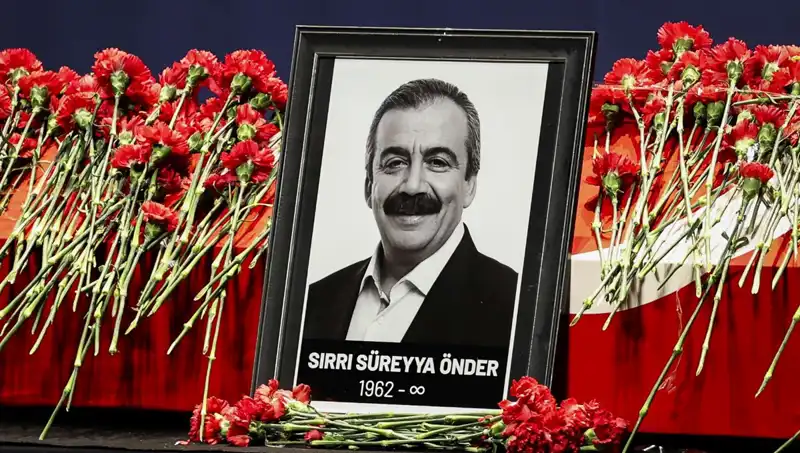 Meclis’te Duygu Dolu Sırrı Süreyya Önder Anması: Anılar ve Özlemler