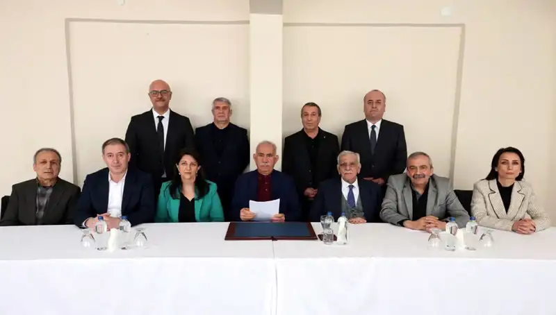 PKK'nın Feshi: Terörsüz Türkiye İçin Yeni Süreç Başlıyor