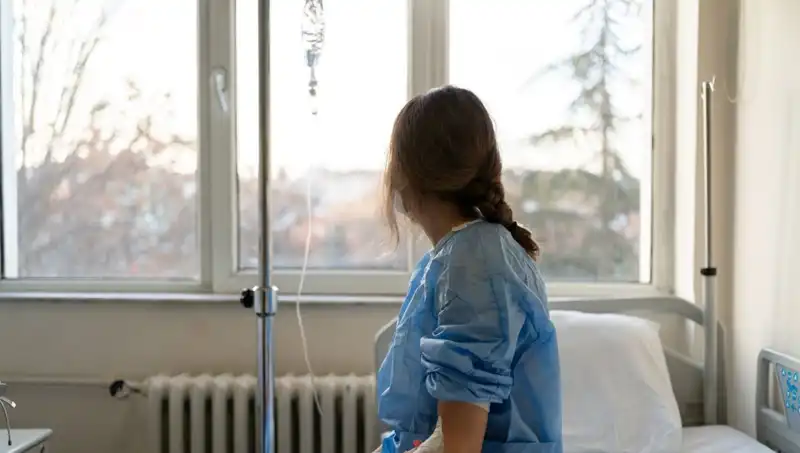 35 Yaşındaki Kadın, Kanserin 'Sessiz Katil' Sıfatını Açıklıyor!
