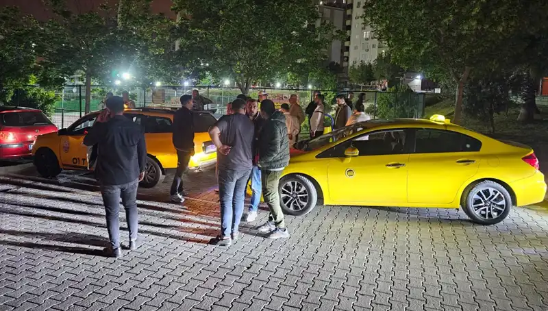 Adana'da Korsan Taksi Krizi: Taksiciye Yapılan Dayak Olayı