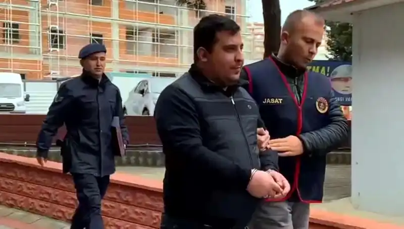 410 Ayrı Suçtan Aranan Zanlı İstanbul’da Kıskıvrak Yakalandı