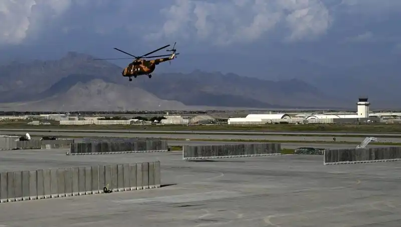 Trump, Afganistan Üssü İçin Geri Dönüş Yolu Arıyor