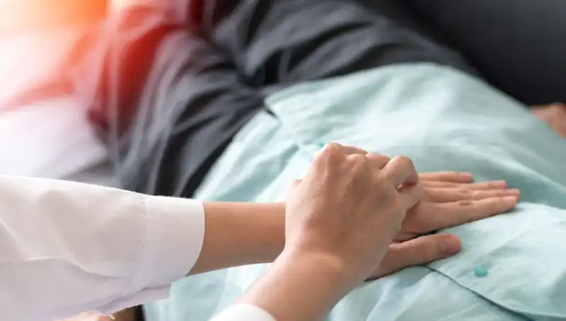 Doktora Gitti, Hayatının Şokunu Yaşadı: Sadece Bir Belirtiyle Karşılaştı