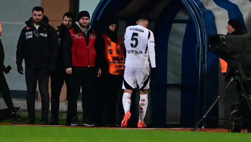 Tayyip Talha'dan Beşiktaş Camiasına Özür Dolu Mesaj!