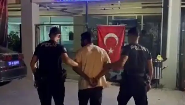 İzmir’de 18 Yıl 9 Ay Hapis Cezası Bulunan Firari Yakalandı!