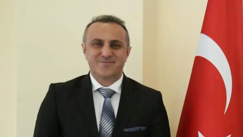 Gümüşhane Üniversitesi Rektörü Kimdir? Prof. Dr. Oktay Yıldız’ın Başarıları ve Vizyonu