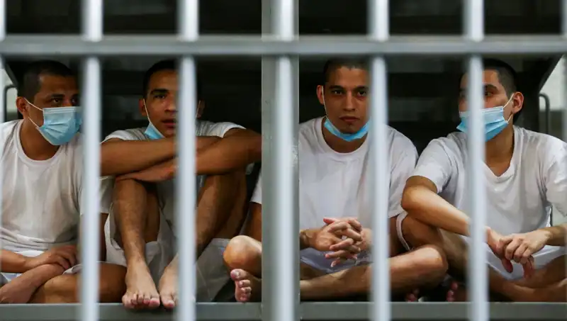 El Salvador'dan Venezuela'ya Siyasi Tutuklu İadesi Teklifi: Neler Oluyor?