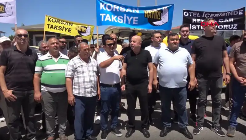Belek’te Taksiciler Kontak Kapatma Eylemiyle Dikkat Çekti
