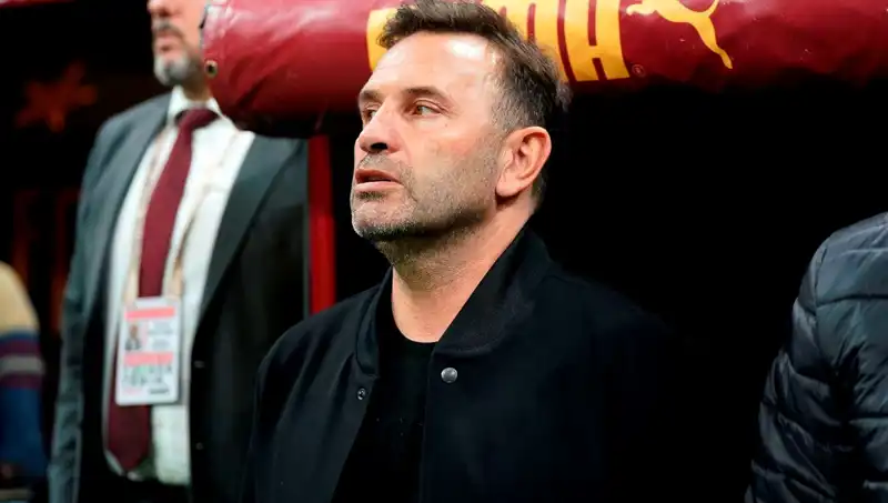 Galatasaray'da Okan Buruk'un Yapacağı Sürpriz Değişiklik Dikkat Çekiyor
