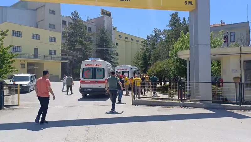 Çorum'da Un Fabrikasında Sıra Dışı Patlama! Yaralı Sayısı Artıyor