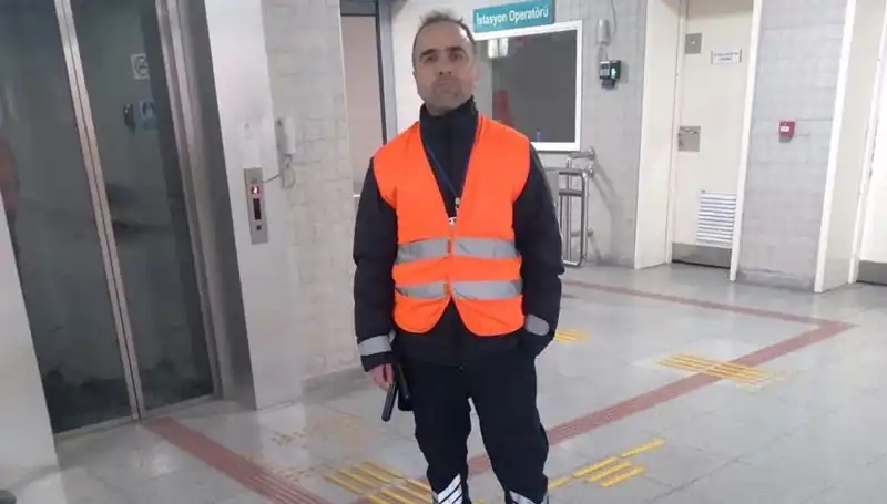 Trende Sigara İçen Yolcunun Güvenlik Görevlisini Öldürmesi Şok Etti