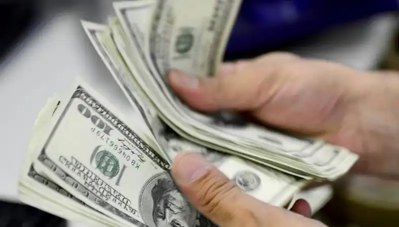 29 Nisan 2025 Dolar Euro Kurları: Piyasalarda Neler Oluyor?