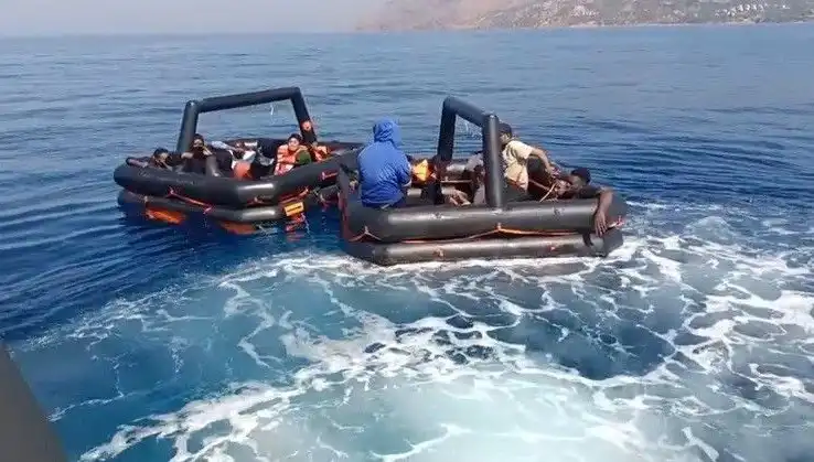 Ayvacık’ta 19 Kaçak Göçmen Kurtarıldı, Yeni Sığınmacı Yolu Açıyor mu?