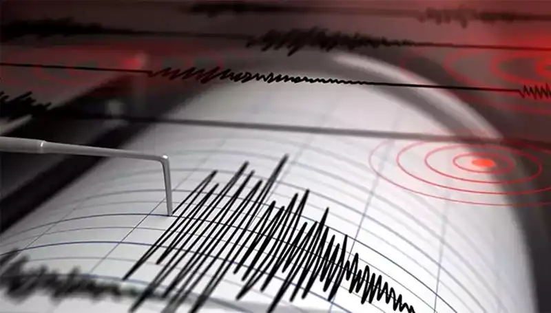 Datça Açıklarında Şiddetli Deprem: Bölge Halkı Panik İçinde