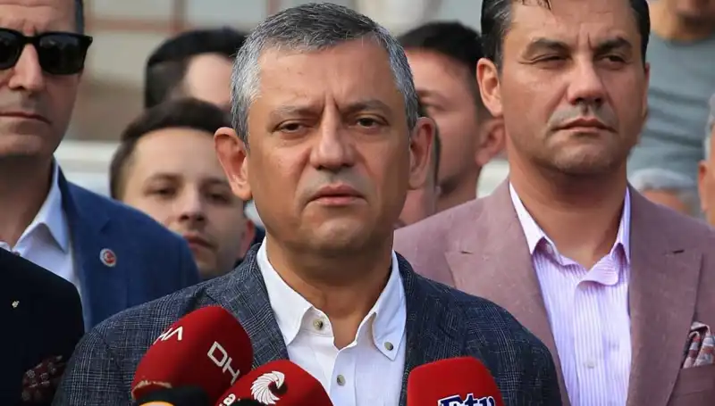 Özgür Özel’den Uyarı: Bu Bayram Bize Bayram Gibi Gelmedi!