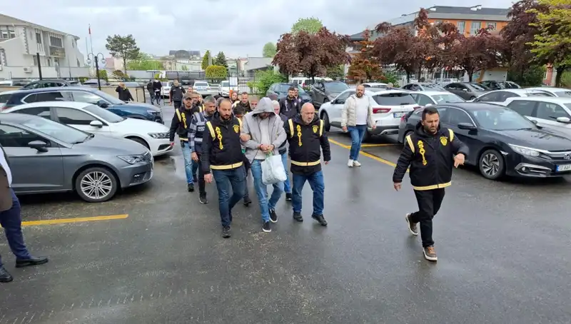 Düzce'de 6 Aylık Fuhuş Operasyonunda 25 Gözaltı!