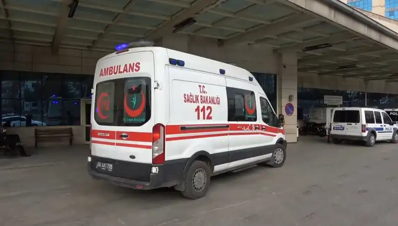 Kadın, Birlikte Yaşadığı Adamı Bıçakladı: Olayın Perde Arkası