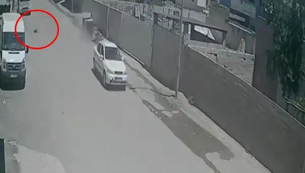 Otomobil Çocuğa Çarpıp Kaçtı: Şok Edici Olayın Ayrıntıları