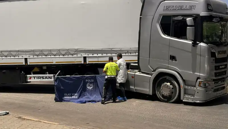 Gaziantep'te Korkunç TIR Kazası: İki Kişi Hayatını Kaybetti