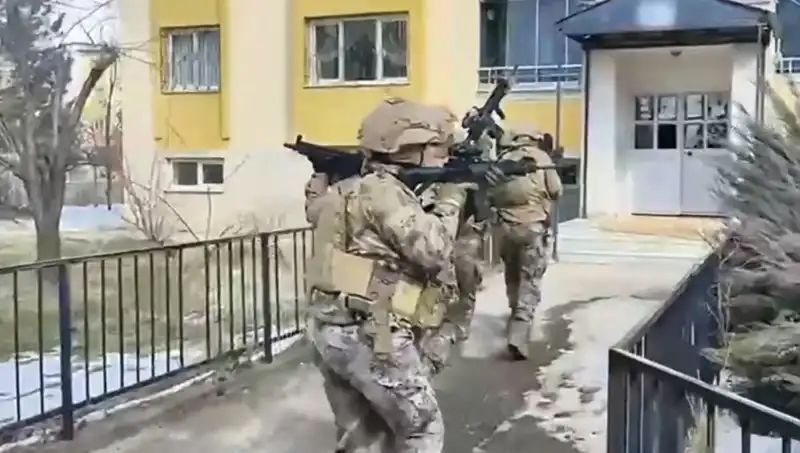 Bingöl'de DAEŞ Operasyonu Yapıldı: 3 Şüpheli Tutuklandı