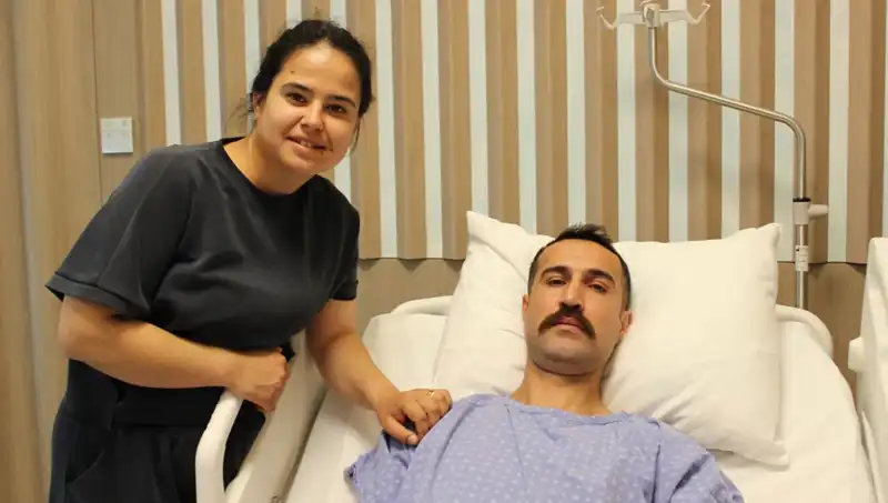 32 Yaşında Mide Kanaması Zannıyla Kalın Bağırsak Kanseri Teşhisi Aldı