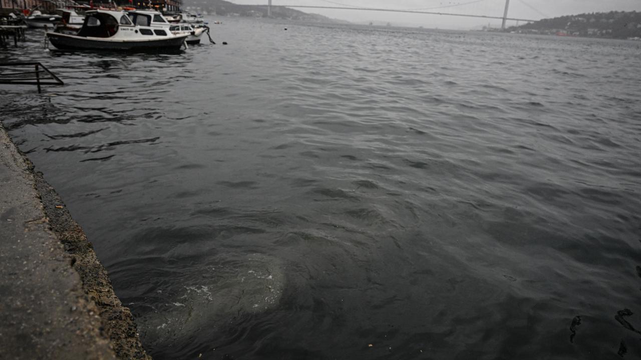 İstanbul Üsküdar'da Kanalizasyon Suyu Denize Aktı
