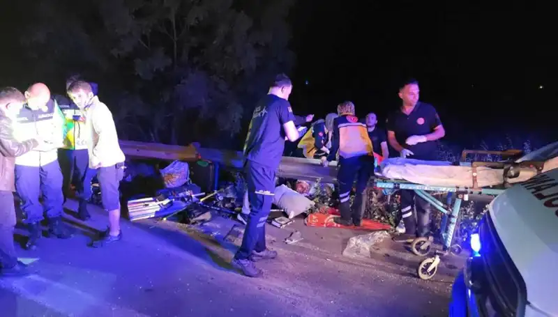 Kazada Minibüsten Savrulan Yolcuların Dramı ve Olayın Arkasındaki Gerçekler