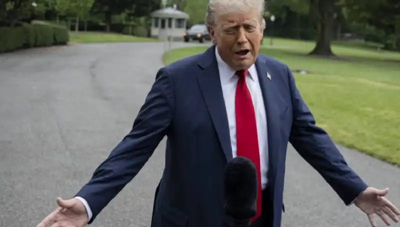 Trump: "Ulusların Savaşma Zorunluluğu Üzerine Çarpıcı Açıklama"