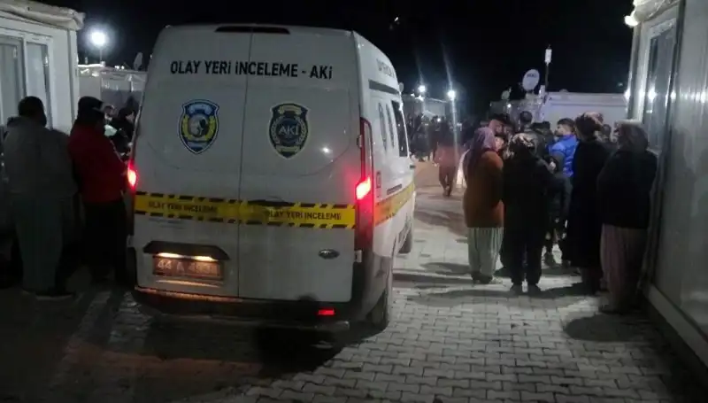 Dua ile Başlayan Çatışma: Husumetlilerin Silahlı Kavgasında Kan Döküldü