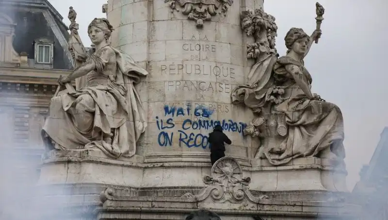 Paris Belediyesi, Grafiticilere Savaş Açtığını Duyurdu: Kentin Görsel Kimliği Değişecek mi?