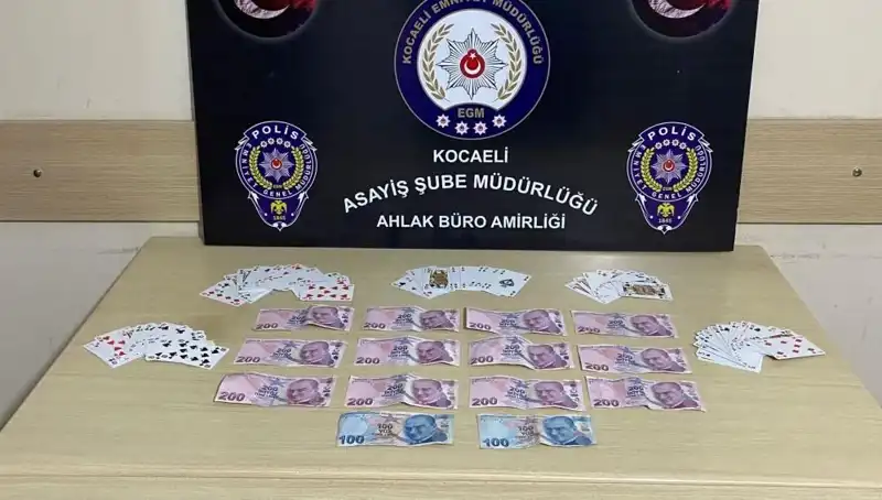Kocaeli'de Kumar Operasyonu: Kahvehanelerdeki Gizli Oyun Masaları Ortaya Çıktı