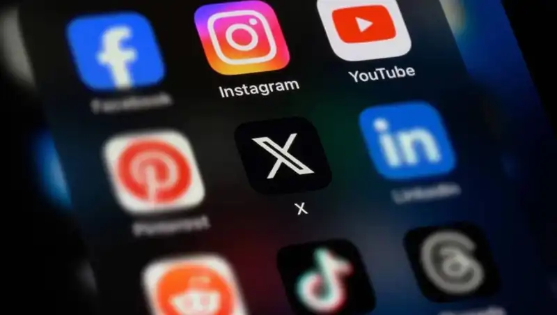 Sosyal Medya Devlerine Gelen Yeni Kısıtlamalar: WhatsApp’tan YouTube’a Herkes Etkilendi!