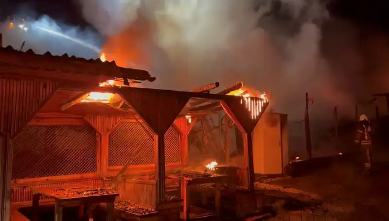 Şile'de Altı Gözleme Restoranı Bir Anda Alev Alev Yandı: Yangın Neden Çıktı?
